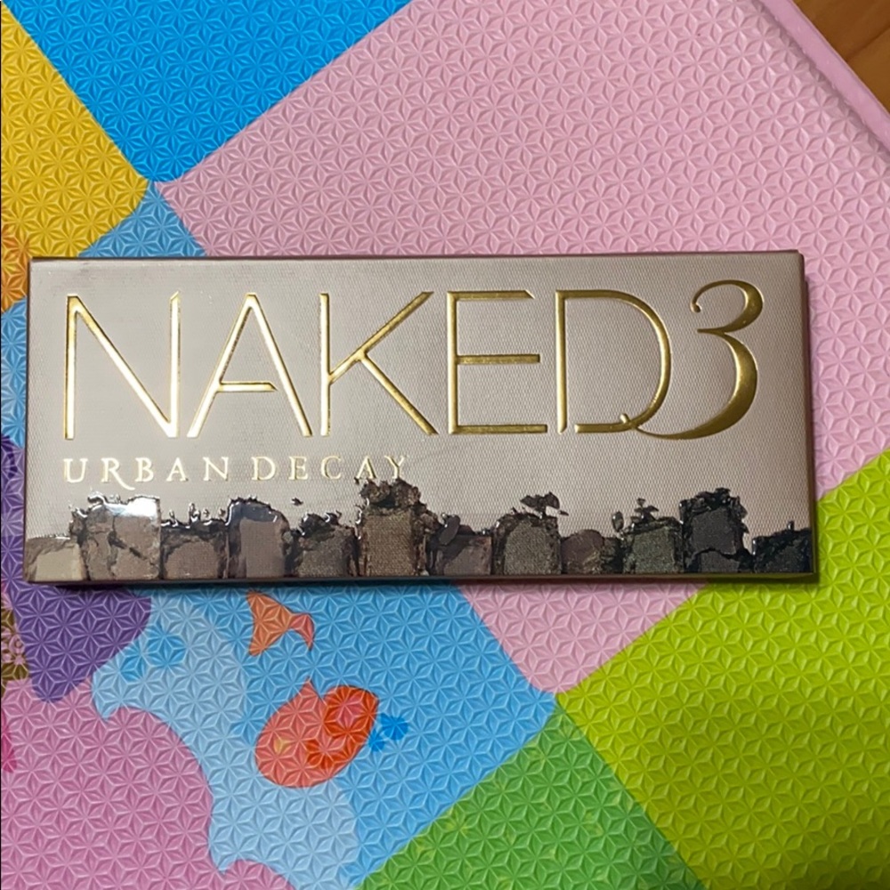 Urban Decay Naked 3